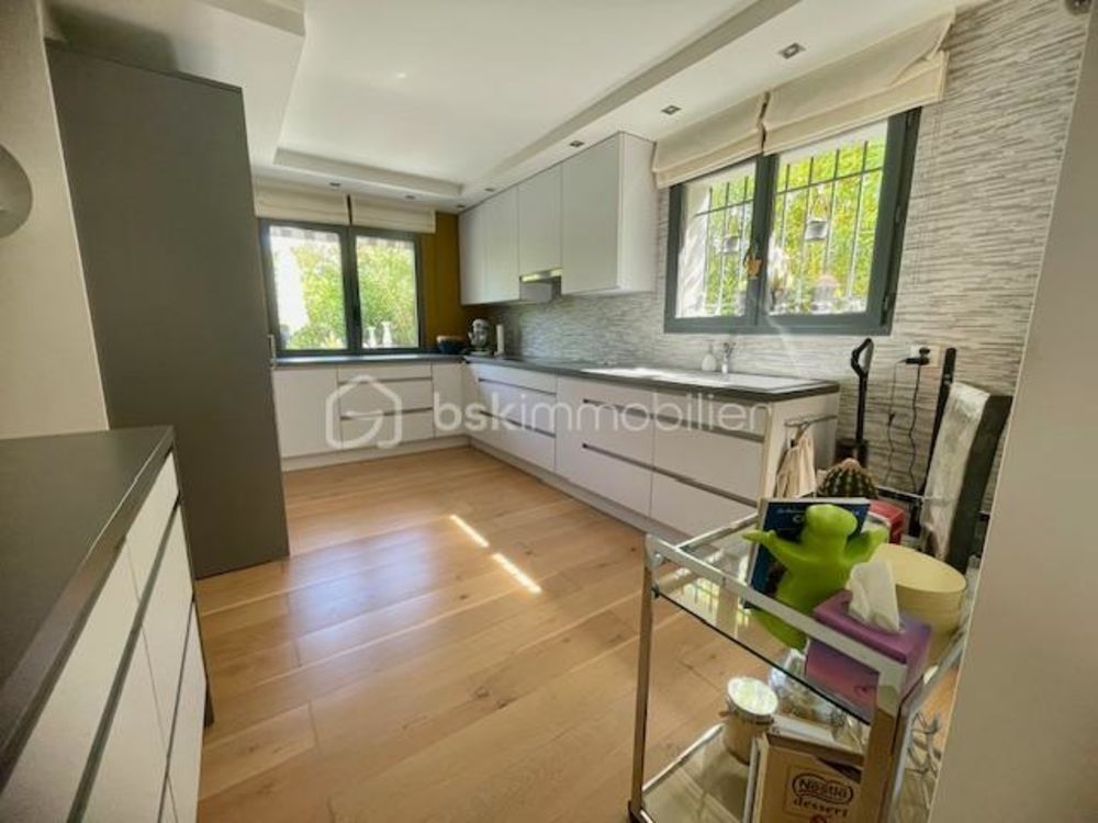 � vendre  Villa Saint-Laurent-d'Aigouze (30220)