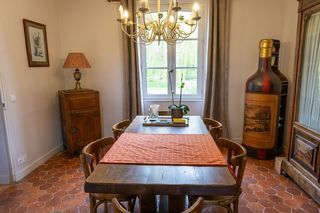  Propri�t�/ch�teau � vendre 11 pi�ces 295 m�