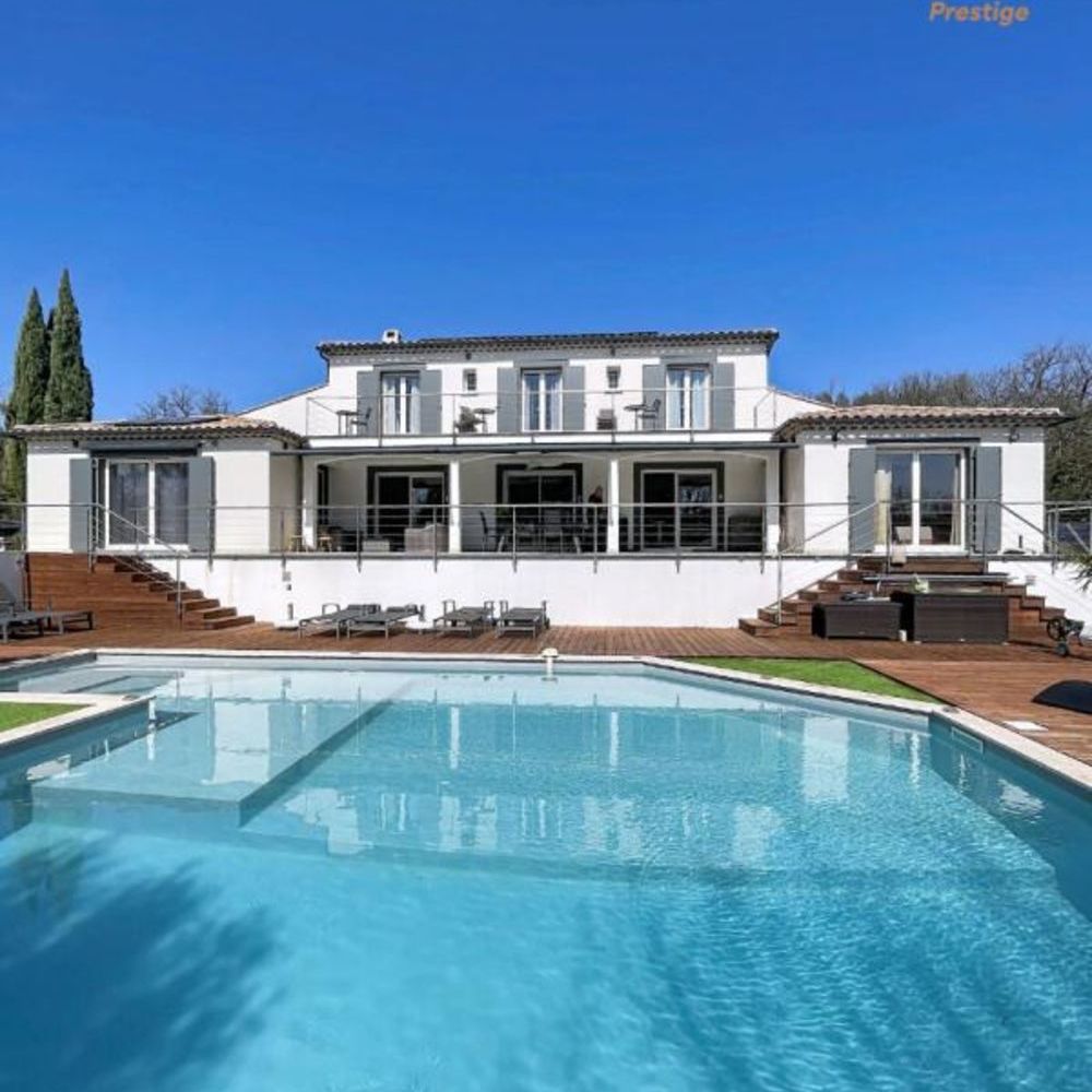 � vendre  Villa Saint-Maximin-la-Sainte-Baume (83470)