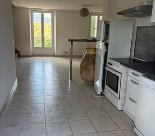  Appartement � louer 3 pi�ces 79 m�