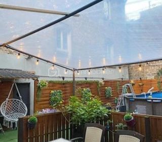  Immeuble � vendre 15 + pi�ces 280 m�