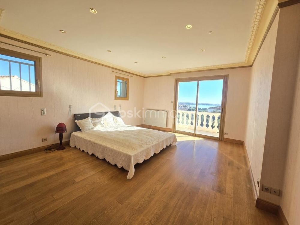 � vendre  Propri�t�/ch�teau Bouzigues (34140)