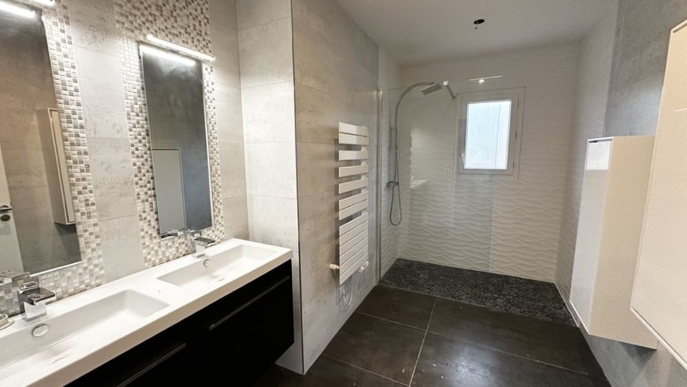 � vendre  Maison Saint-Jean-d'Illac (33127)