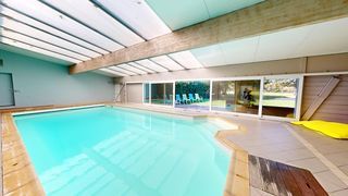  Maison � vendre 15 + pi�ces 570 m�