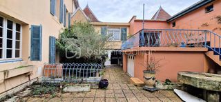  Immeuble � vendre 10 pi�ces 415 m�