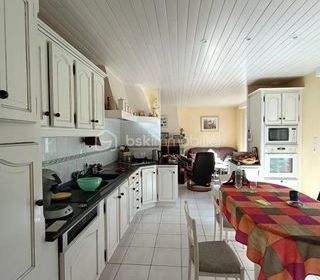  Propri�t�/ch�teau � vendre 13 pi�ces 240 m�