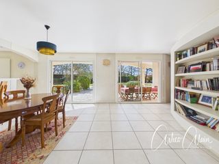  Maison � vendre 7 pi�ces 230 m�