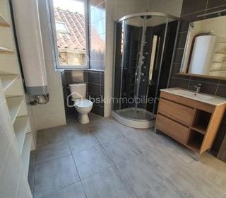  Immeuble � vendre 10 pi�ces 200 m�