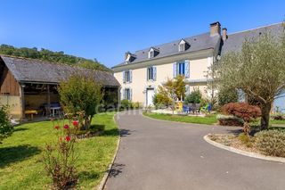  Maison � vendre 10 pi�ces 555 m�