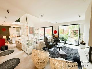  Maison � vendre 10 pi�ces 200 m�