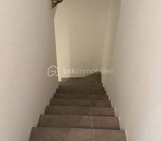  Immeuble � vendre 10 pi�ces 300 m�