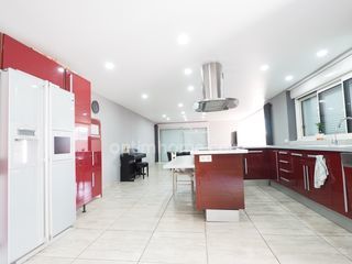  Maison � vendre 9 pi�ces 246 m�