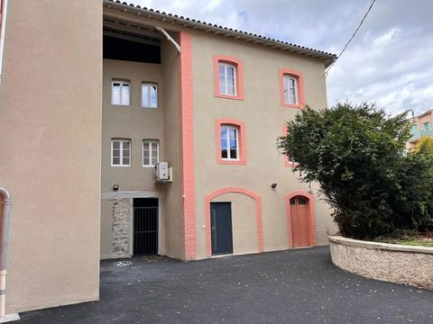   T4 Appartement - 4 pi�ce(s) - 107 m�