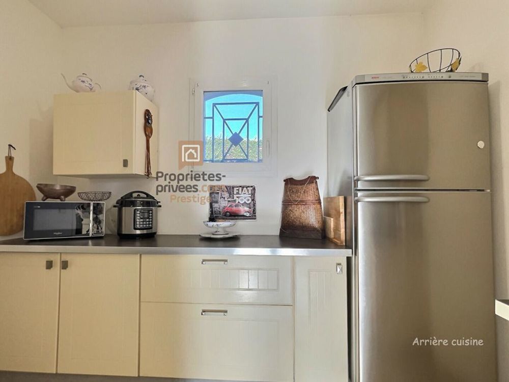 � vendre  Villa Bagnols-en-For�t (83600)