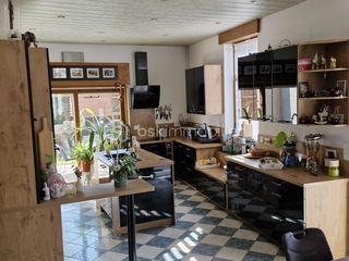  Maison � vendre 9 pi�ces 185 m�