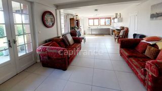  Maison � vendre 8 pi�ces 244 m�