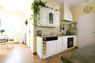  Maison � vendre 8 pi�ces 220 m�