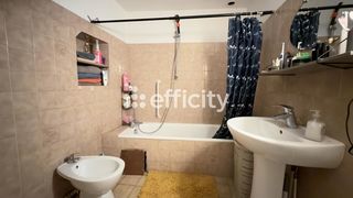  Immeuble � vendre 4 pi�ces 190 m�