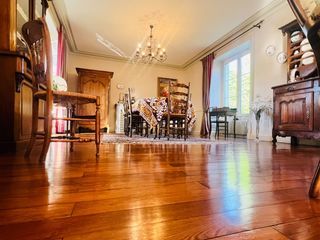  Propri�t�/ch�teau � vendre 8 pi�ces 355 m�