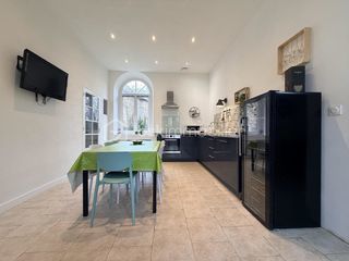  Propri�t�/ch�teau � vendre 8 pi�ces 237 m�