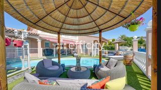  Maison � vendre 9 pi�ces 278 m�