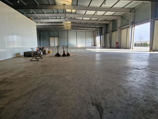  Parking / Garage � vendre 1800 m�