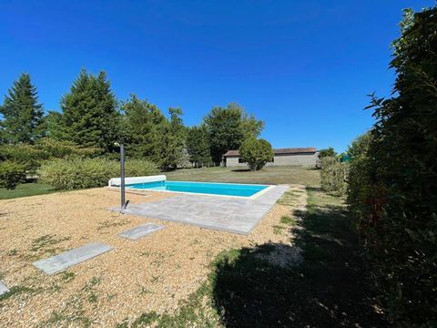   Maison  avec piscine Maison - 5 pi�ce(s) - 165 m�