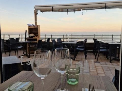 Fonds de commerce Restaurant &agrave; vendre SAINT GILLES CROIX DE VIE (85) 496000 85800 Saint gilles croix de vie