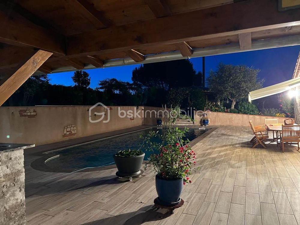 � vendre  Propri�t�/ch�teau Valence (82400)