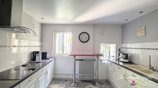  Maison � vendre 9 pi�ces 330 m�