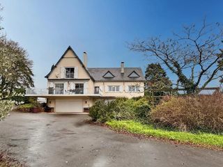  Propri�t�/ch�teau � vendre 10 pi�ces 309 m�