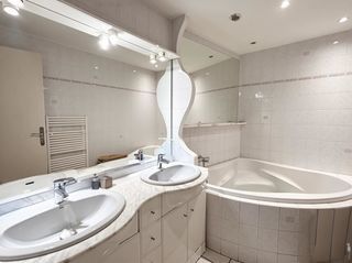  Appartement � vendre 4 pi�ces 95 m�