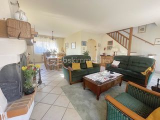  Maison � vendre 7 pi�ces 165 m�