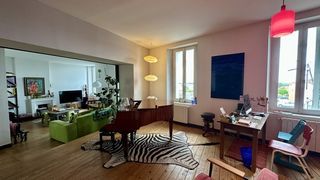  Maison � vendre 10 pi�ces 305 m�