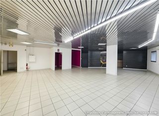  Immeuble � vendre 2 pi�ces 144 m�