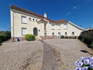  Maison � vendre 10 pi�ces 300 m�