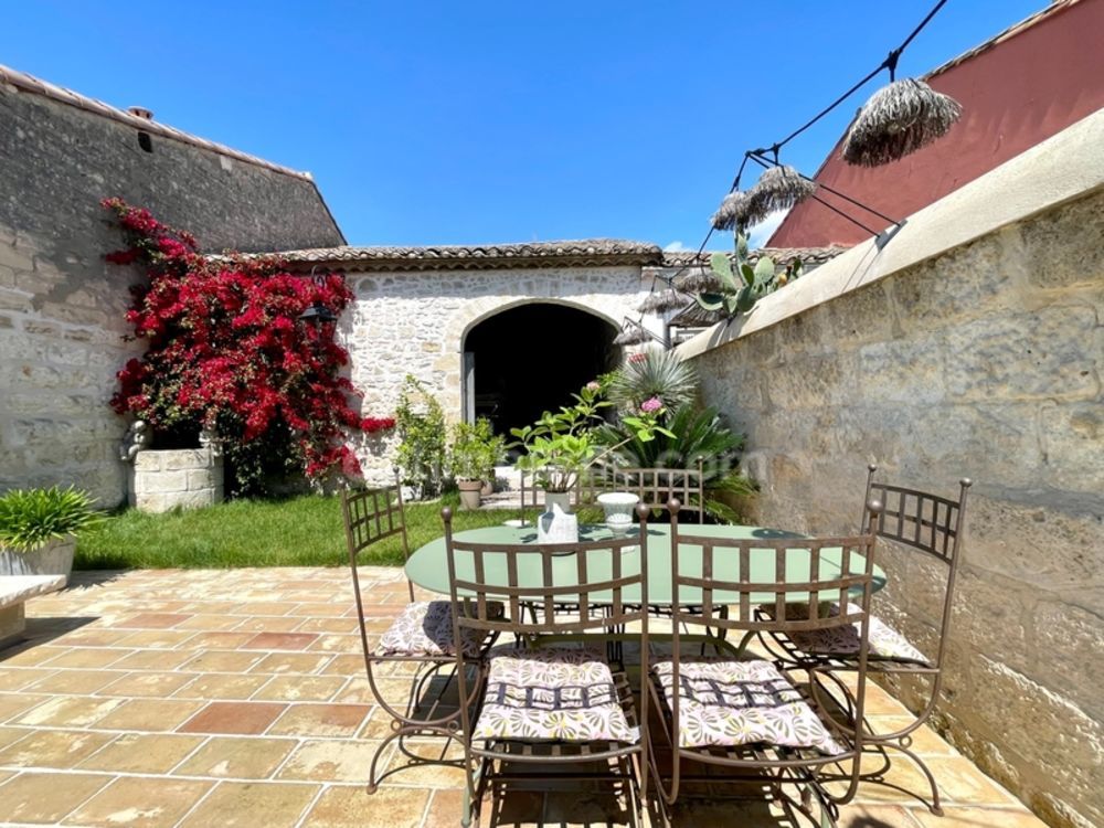 � vendre  Maison Aigues-Mortes (30220)