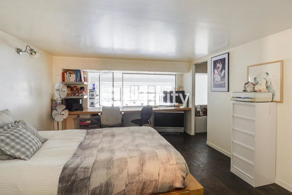 � vendre  Loft Montreuil (93100)