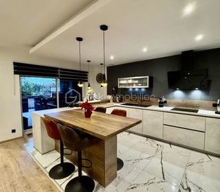  Duplex/triplex � vendre 6 pi�ces 121 m�