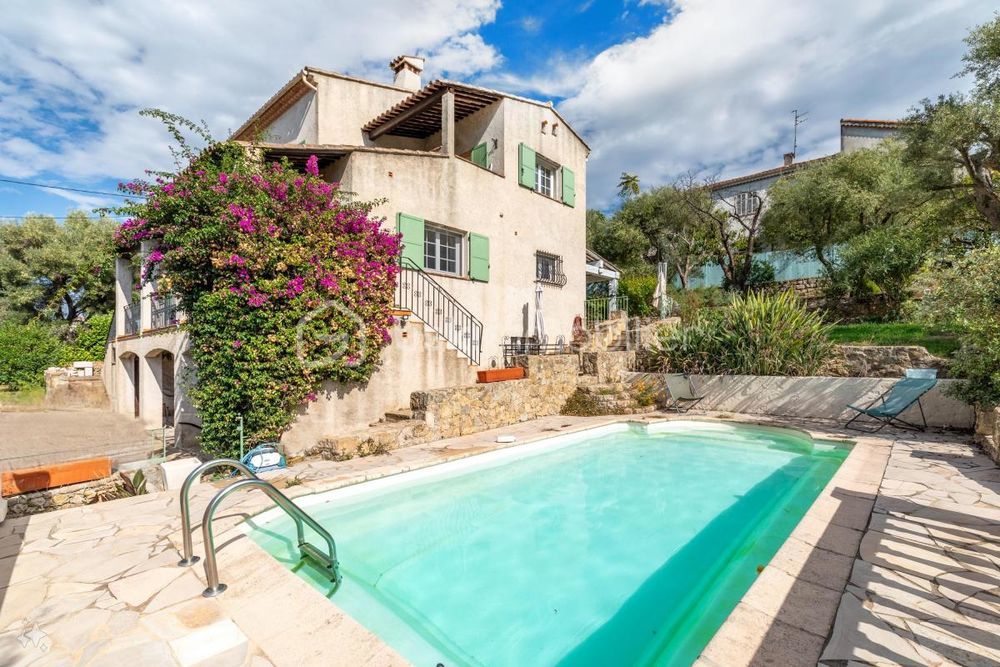 � vendre  Villa Antibes (06600)