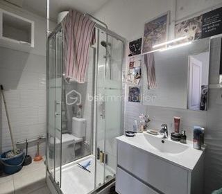  Immeuble � vendre 8 pi�ces 180 m�