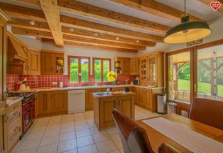  Maison � vendre 8 pi�ces 215 m�