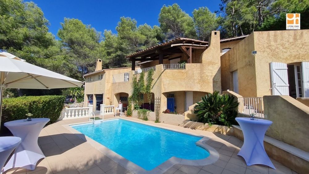 � vendre  Villa Cagnes-sur-Mer (06800)
