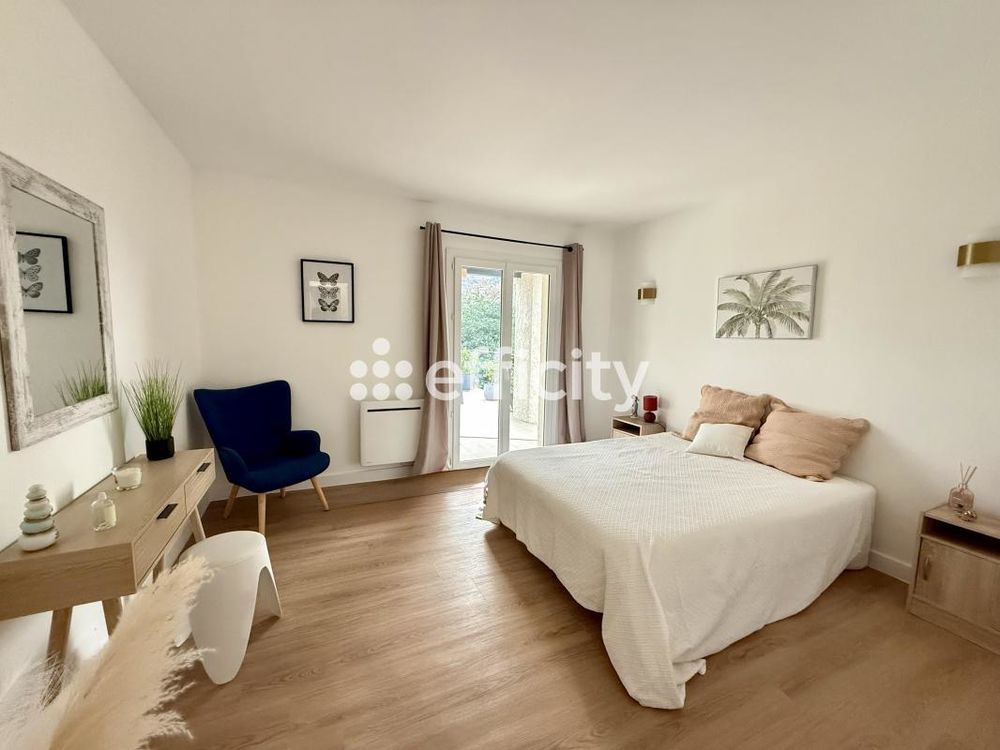 � vendre  Villa Mandelieu-la-Napoule (06210)