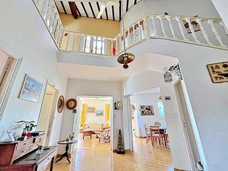  Maison � vendre 9 pi�ces 273 m�