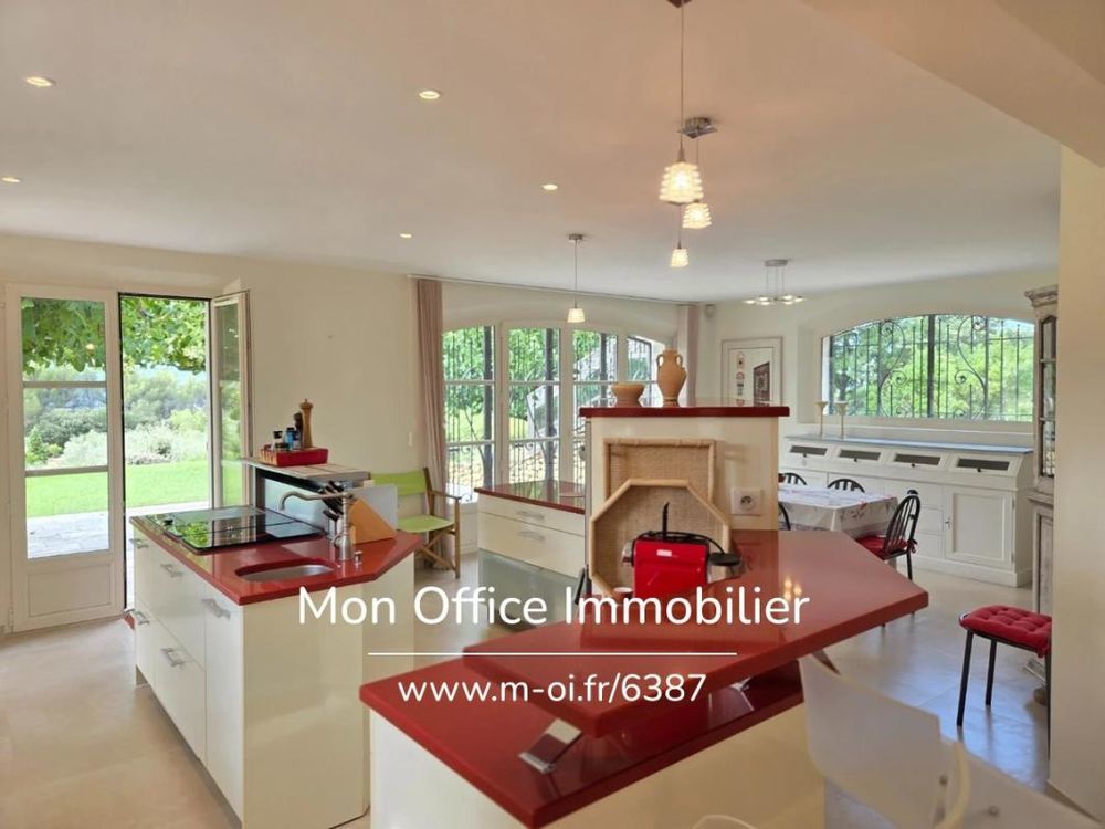 � vendre  Propri�t�/ch�teau Lauris (84360)