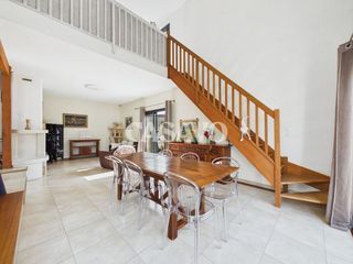  Maison � vendre 7 pi�ces 235 m�