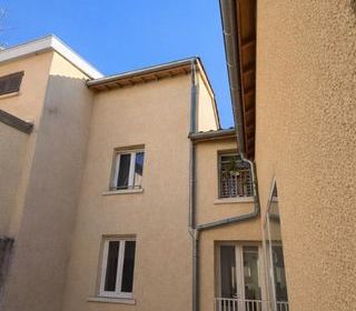  Immeuble � vendre 10 pi�ces 209 m�