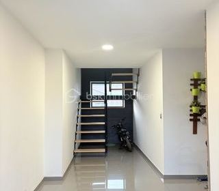  Maison � vendre 8 pi�ces 243 m�