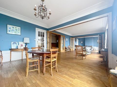  Appartement � vendre 5 pi�ces 166 m�